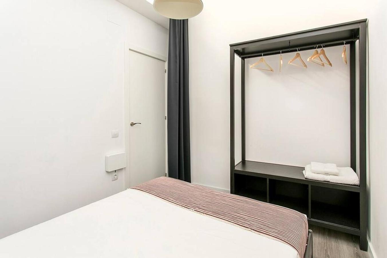 Ferienwohnung Cozy&New With Terrace L’Hospitalet de Llobregat Exterior foto